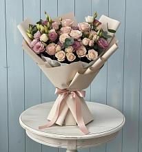 Букет цветов из:  Розы и Лизиантусы в Тиликтино