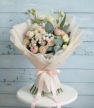 Букет цветов из:  Розы и Лизиантусы в Тиликтино