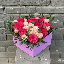 Цветочная композиция из Розы в коробке в Тиликтино