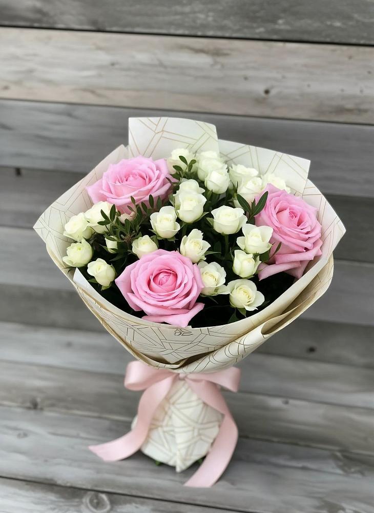 Букет цветов из: Розы в Тиликтино