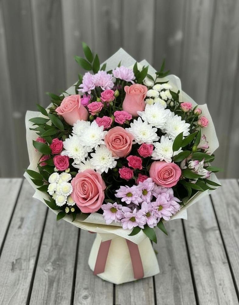 Букет цветов из: Альстромерии, Гвоздики, Розы и Хризантемы в Тиликтино