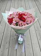 Букет цветов из:  Альстромерии #REPLACE_PRED# Тиликтино