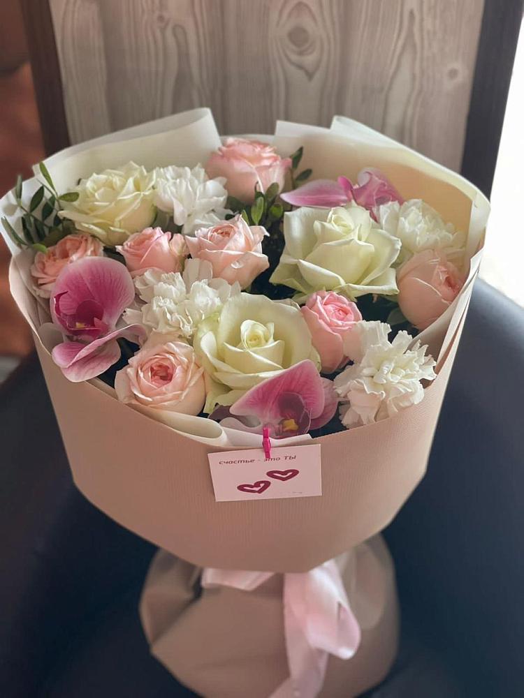 Букет цветов из: Орхидеи, Розы и Гвоздики в Тиликтино