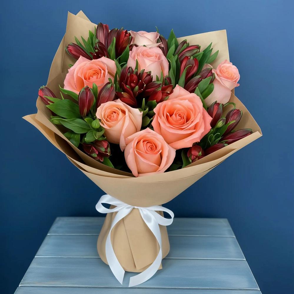 Букет цветов из: Розы и Альстромерии в Тиликтино