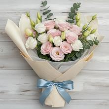 Букет цветов из:  Лизиантусы #REPLACE_PRED# Тиликтино