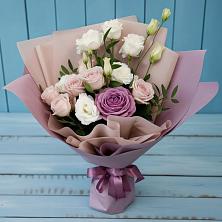 Букет цветов из:  Розы и Лизиантусы в Тиликтино
