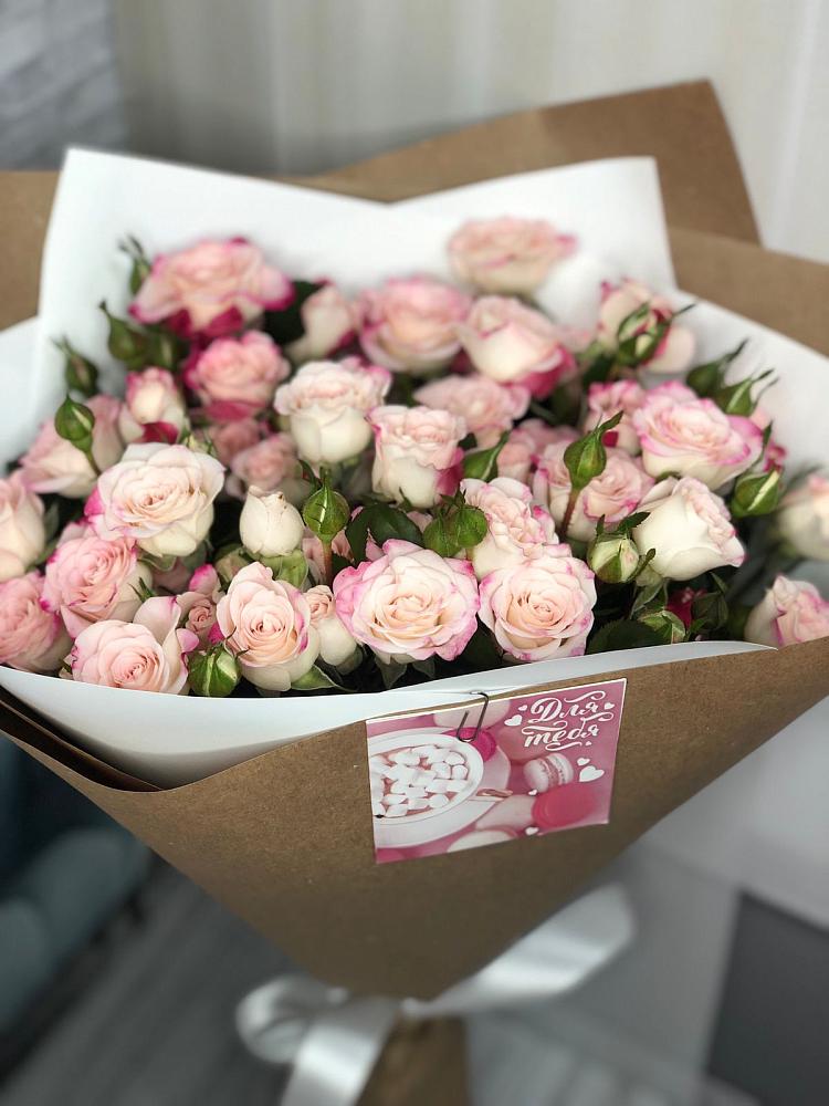 Букет цветов из: Розы в Тиликтино