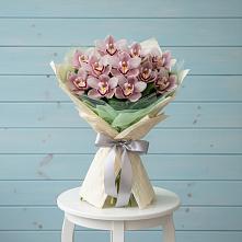 Букет цветов из:  Орхидеи и Розы #REPLACE_PRED# Тиликтино