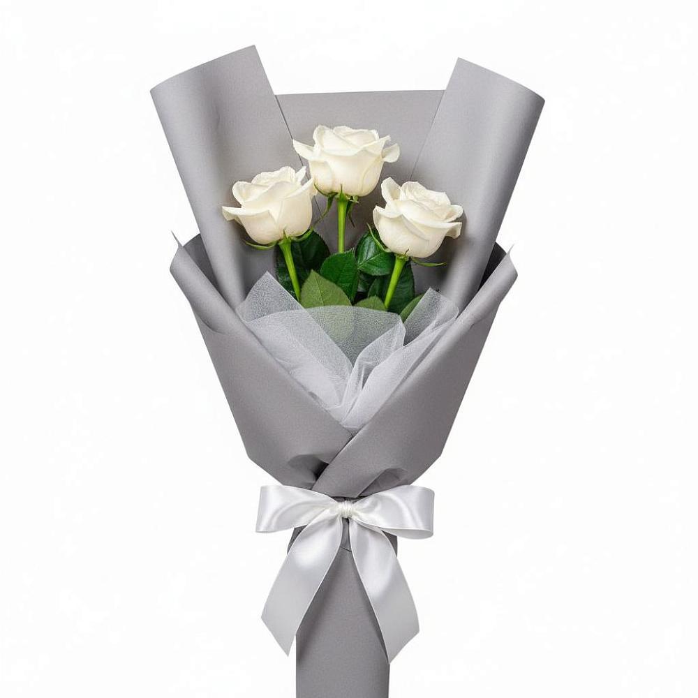 Букет 3 белые розы в Тиликтино