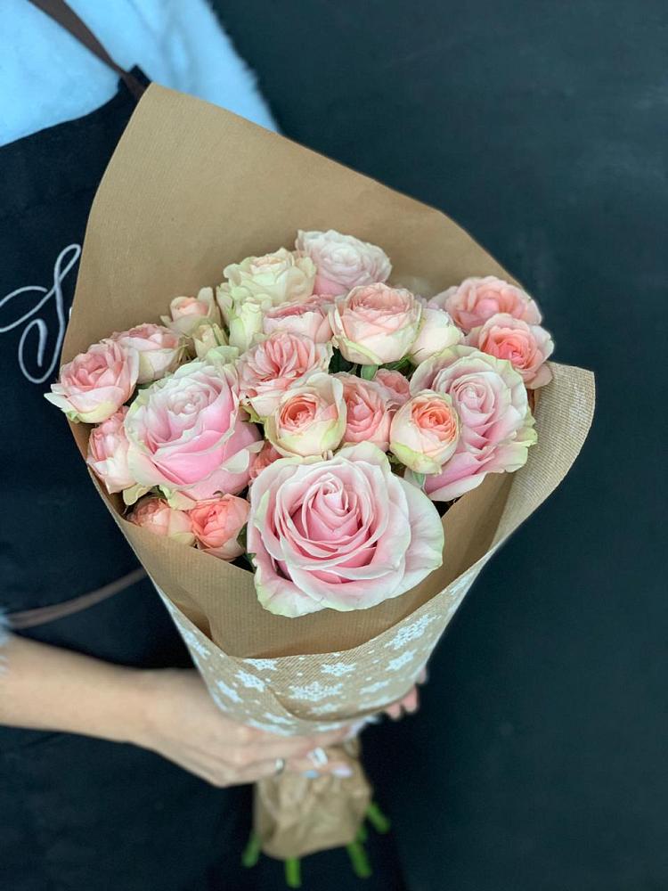 Букет цветов из: Хризантемы и Розы в Тиликтино