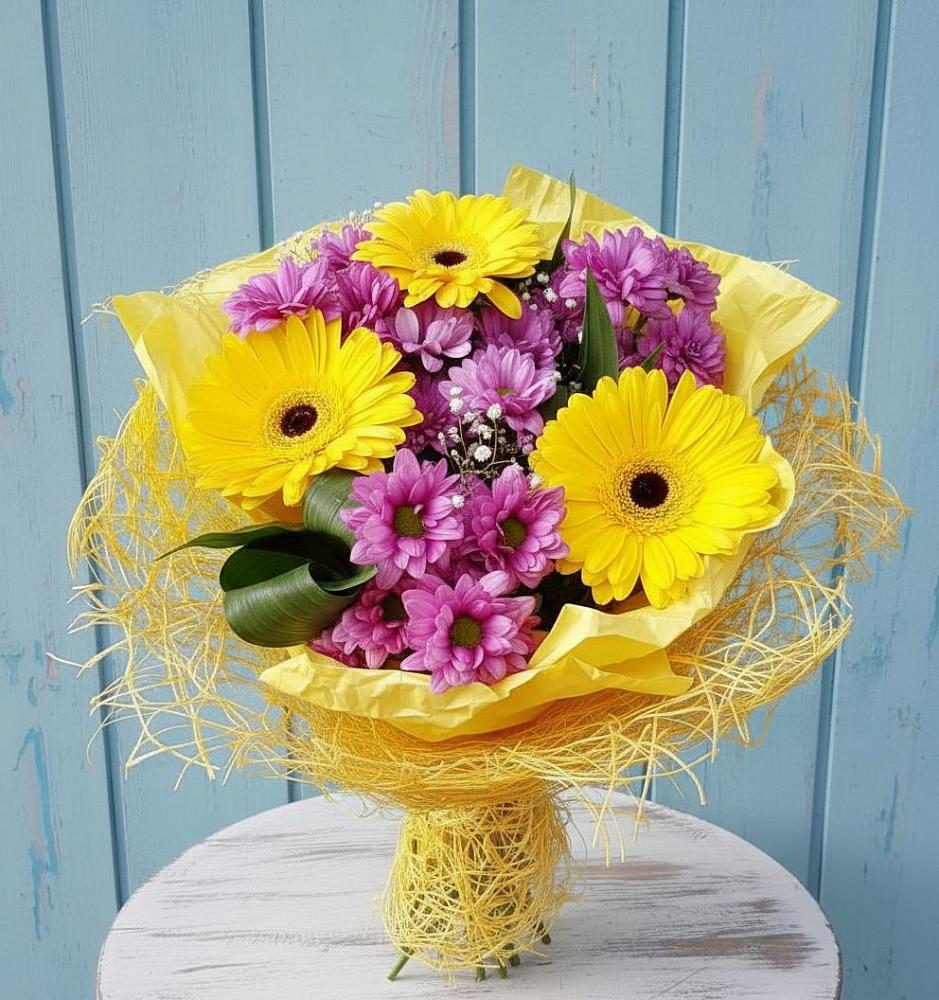 Букет цветов из: Хризантемы и Герберы в Тиликтино
