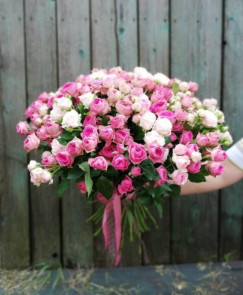 Букет Розовые кустовые розы Натали и Лав Лидия в Тиликтино