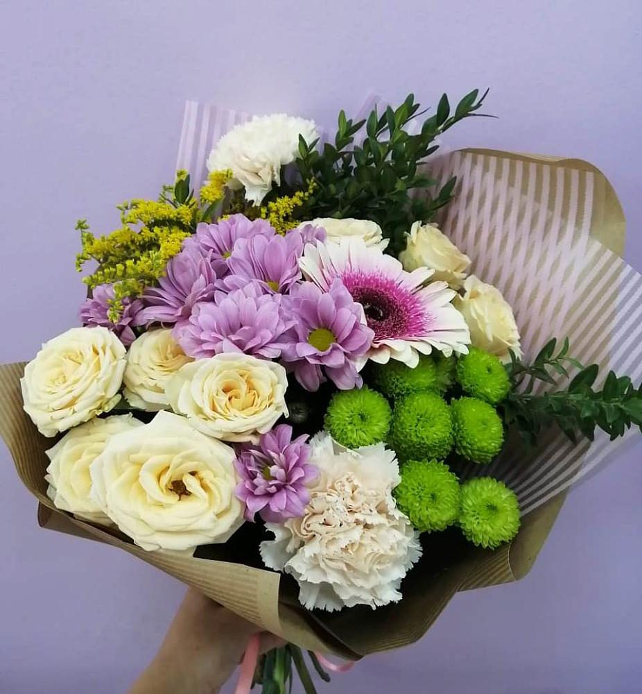 Букет цветов из: Хризантемы, Розы, Гвоздики и Герберы в Тиликтино