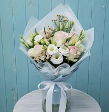 Букет цветов из:  Розы и Лизиантусы в Тиликтино