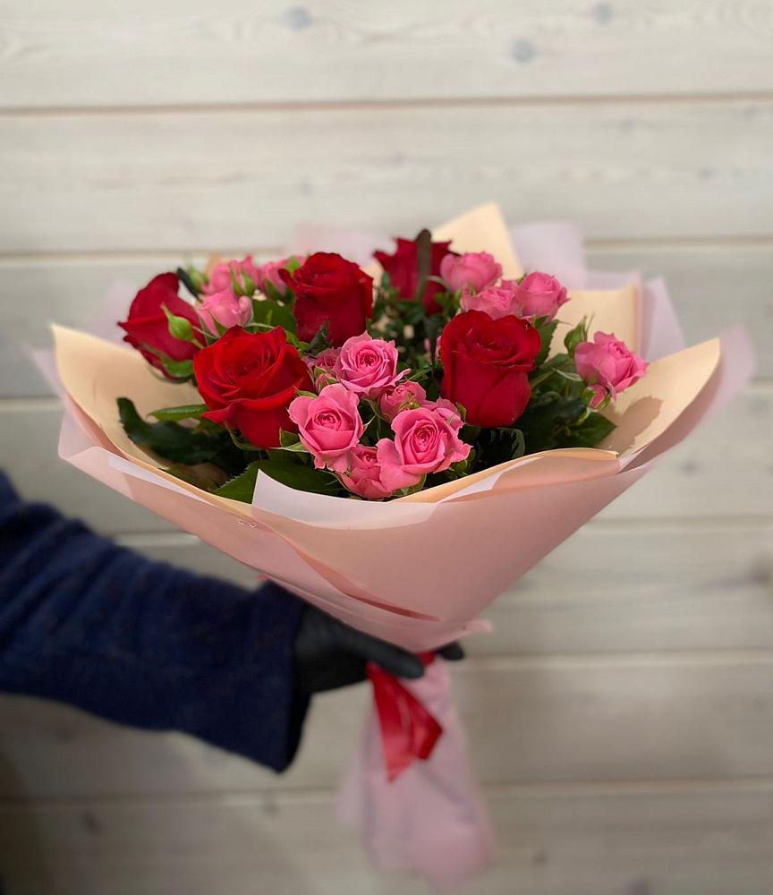 Букет цветов из: Розы в Тиликтино