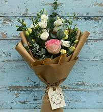 Букет цветов из:  Розы и Лизиантусы в Тиликтино